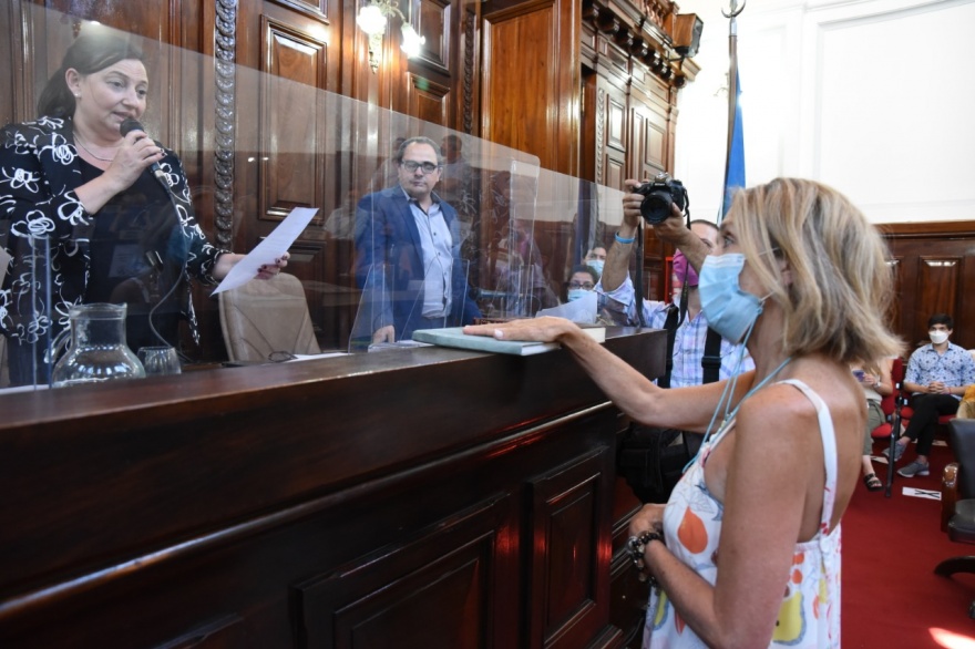 La Plata: Designan a Farroni como la nueva Defensora Ciudadana – Dixit P